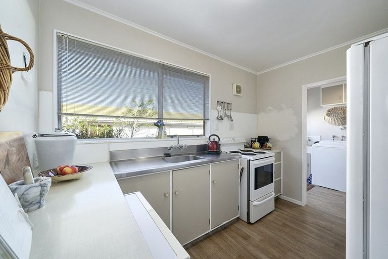 Photo of property in 20 Turriff Crescent, Tawa, Wellington, 5028