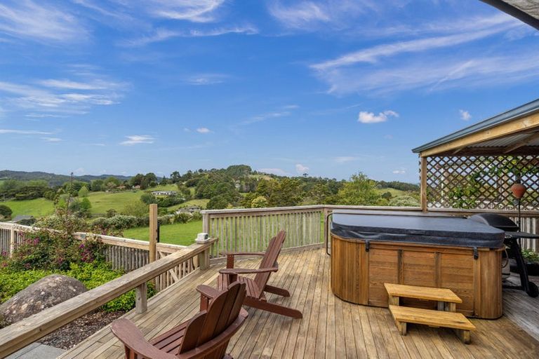 Photo of property in 30 Galliard Way, Kauri, 0185
