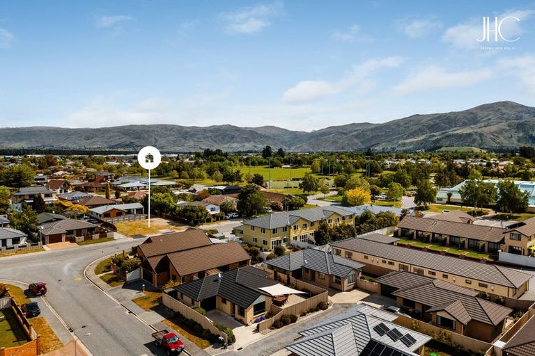 Photo of property in 114 Neplusultra Street, Cromwell, 9310