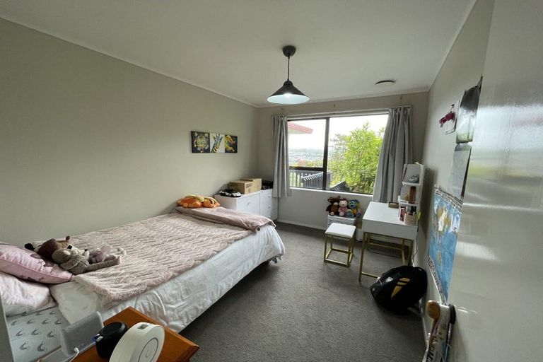 Photo of property in 8 Trinidad Crescent, Grenada Village, Wellington, 6037