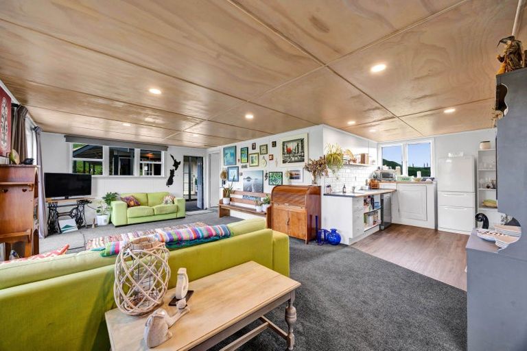 Photo of property in 6707 Ohura Road, Kohuratahi, Stratford, 4396