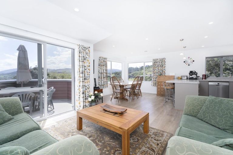 Photo of property in 27 Endeavour Drive, Whitby, Porirua, 5024