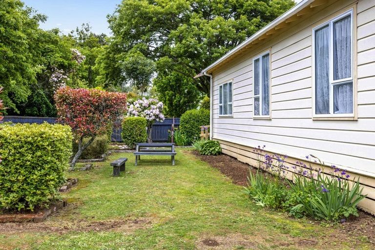 Photo of property in 5 Percy Avenue, Stratford, 4332