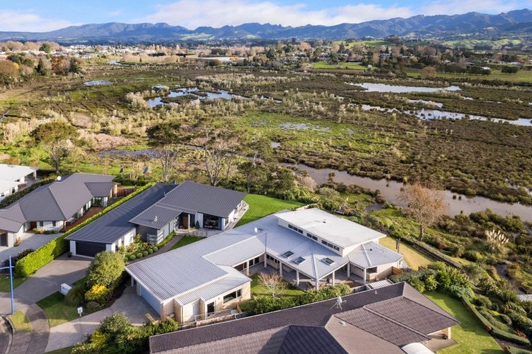 Photo of property in 21 Riverside Place, Katikati, 3129