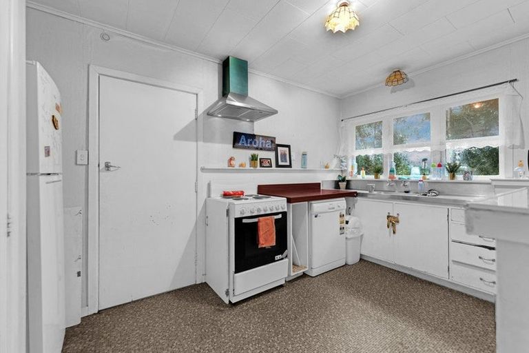 Photo of property in 81 Kayes Road, Pukekohe, 2120