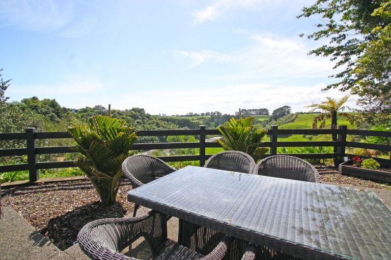 Photo of property in 465 Mangorei Road, Highlands Park, New Plymouth, 4312