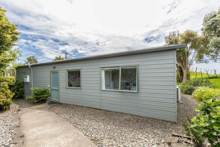 Photo of property in 737 Frankley Road, Hurworth, New Plymouth, 4371