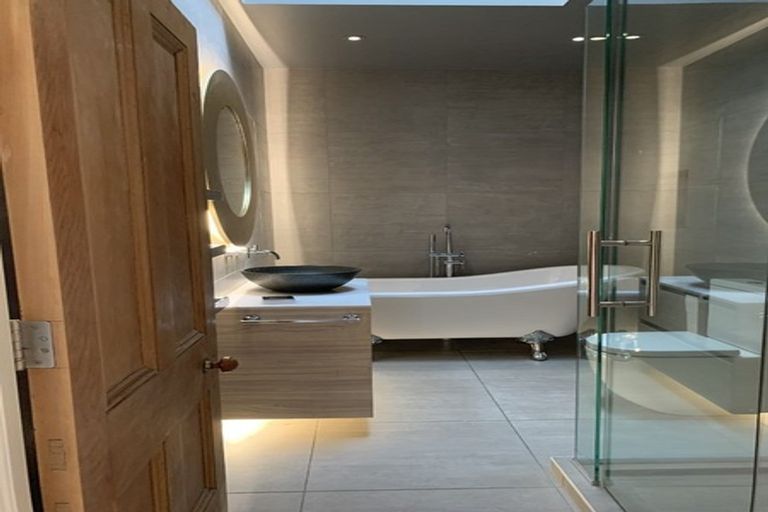 Photo of property in 8 Bristol Street, St Albans, Christchurch, 8014