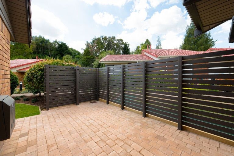 Photo of property in 33 Selby Mews, Flagstaff, Hamilton, 3210