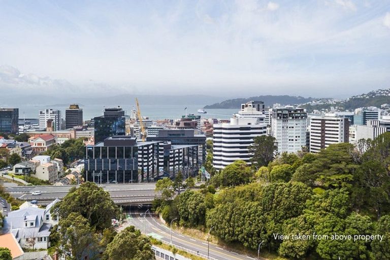 Photo of property in 41 Glenbervie Terrace, Thorndon, Wellington, 6011