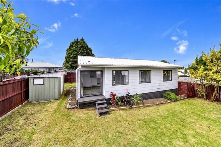 Photo of property in 1/20 Hatherley Place, Clendon Park, Auckland, 2103