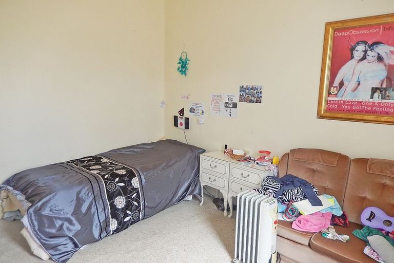 Photo of property in 16 Tamar Street, South Hill, Oamaru, 9400