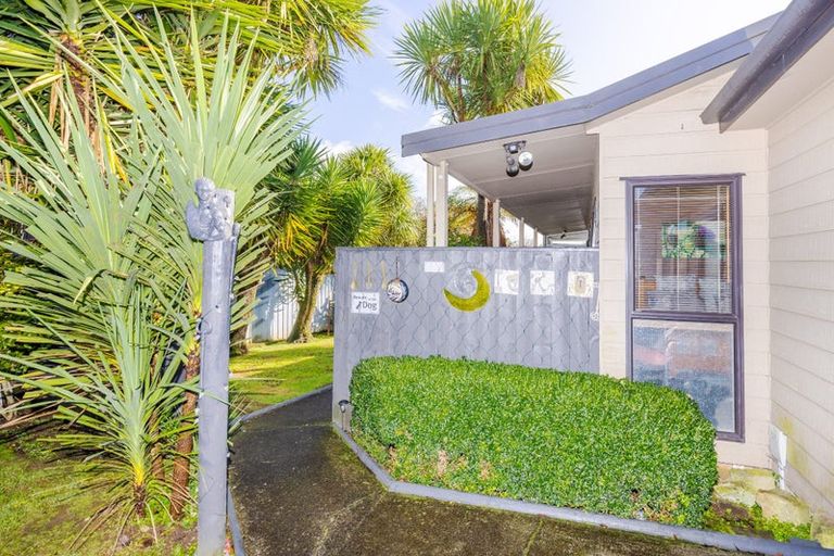 Photo of property in 16 Bartholomew Drive, Nawton, Hamilton, 3200