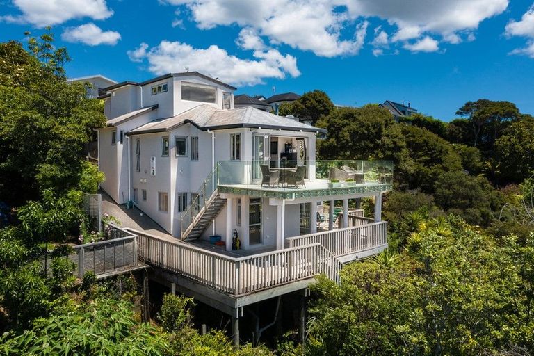 Photo of property in 26a Vipond Road, Stanmore Bay, Whangaparaoa, 0932