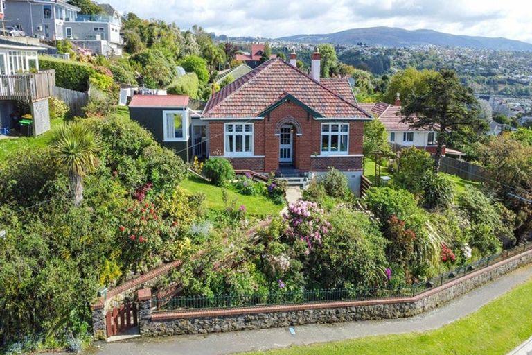 Photo of property in 56 Middleton Road, Kew, Dunedin, 9012