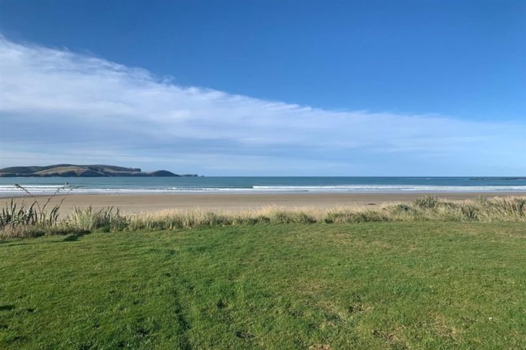 Photo of property in 493 Waikawa-curio Bay Road, Curio Bay, Tokanui, 9884