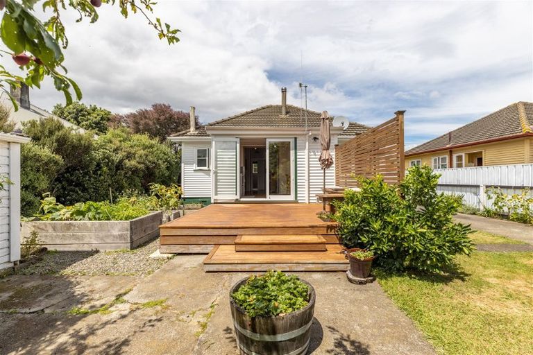 Photo of property in 61 Manson Street, Terrace End, Palmerston North, 4410