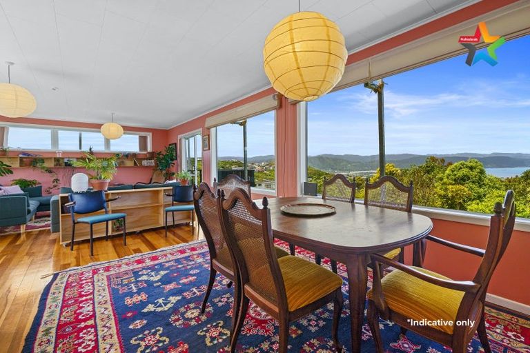 Photo of property in 10 Laurel Grove, Maungaraki, Lower Hutt, 5010