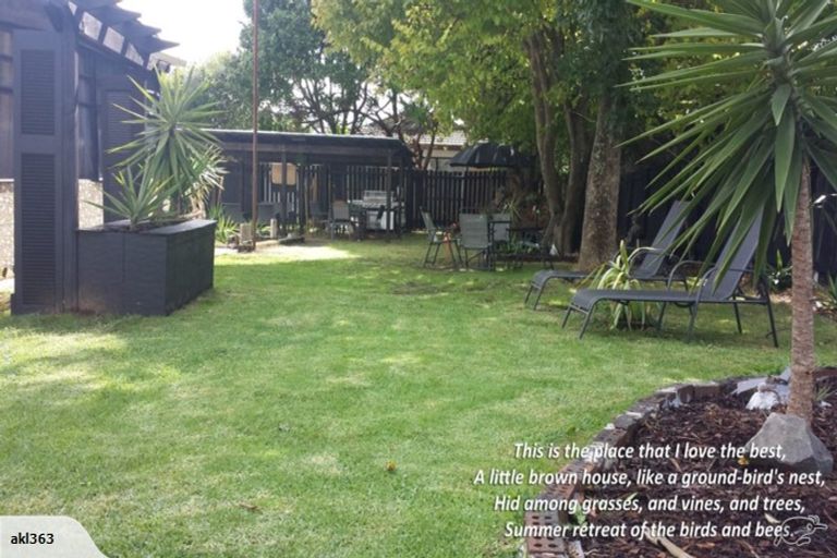 Photo of property in 363 Roscommon Road, Clendon Park, Auckland, 2103