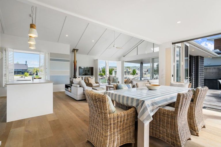 Photo of property in 133 Motu Capri, Pauanui, Hikuai, 3579