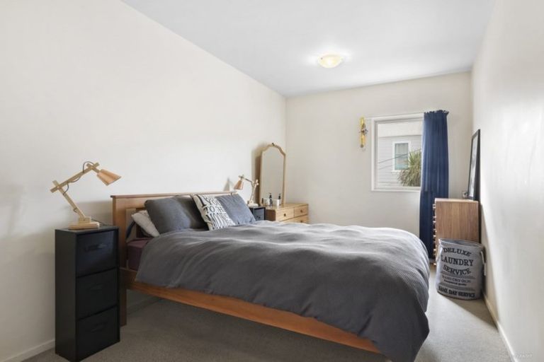 Photo of property in Luxford Villas, 105/72 Herald Street, Berhampore, Wellington, 6023