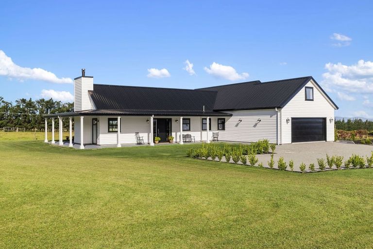 Photo of property in 71 Davis Road, Cust, Rangiora, 7471