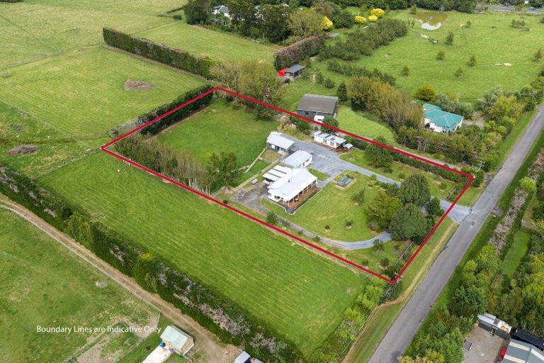 Photo of property in 28 Arcus Road, Te Horo, Otaki, 5582