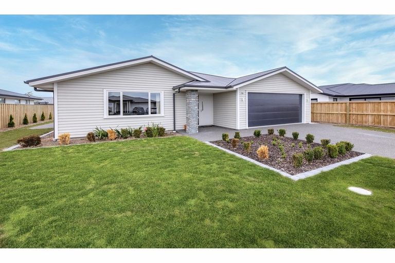 Photo of property in 7 Hickmott Street, Rangiora, 7400