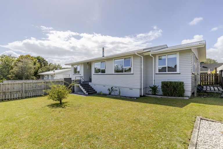 Photo of property in 19 Grenville Street, Marfell, New Plymouth, 4310