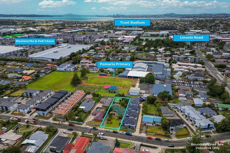 Photo of property in 11 Kingdale Road, Henderson, Auckland, 0610