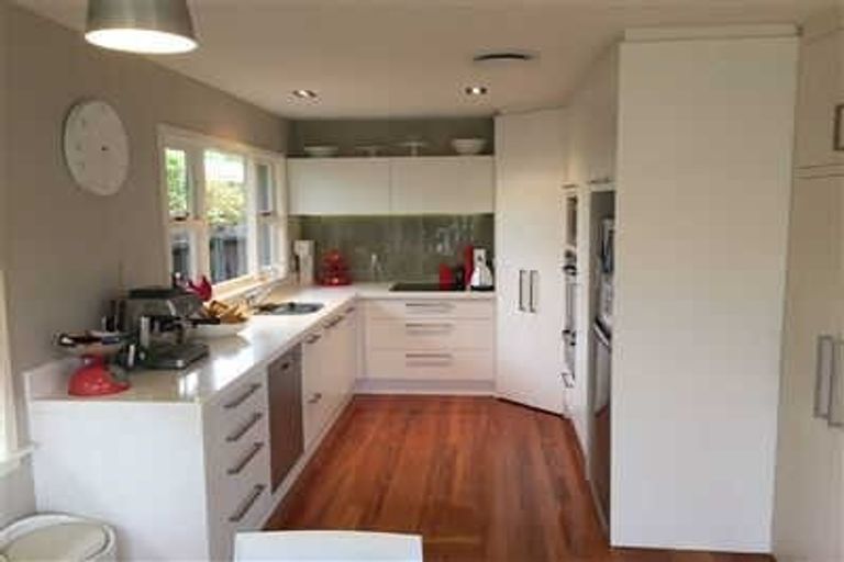 Photo of property in 31 Landsdowne Terrace, Cashmere, Christchurch, 8022