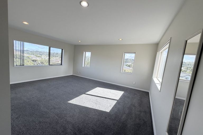 Photo of property in 76 Laurel Oak Drive, Schnapper Rock, Auckland, 0632