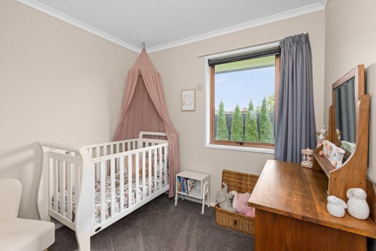 Photo of property in 35 Wynyard Crescent, Tamatea, Napier, 4112
