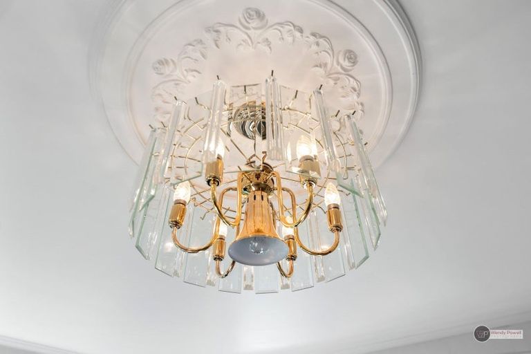 Photo of property in 33 James Grove, Stokes Valley, Lower Hutt, 5019