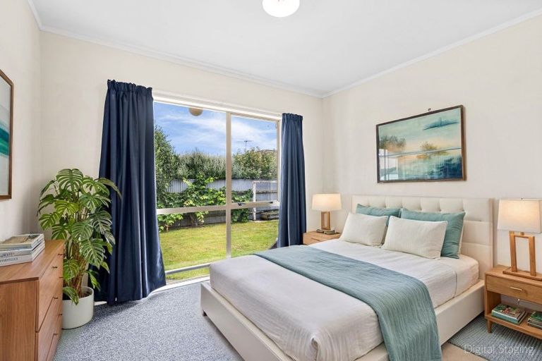 Photo of property in 3 Kirkcaldie Grove, Levin, 5510