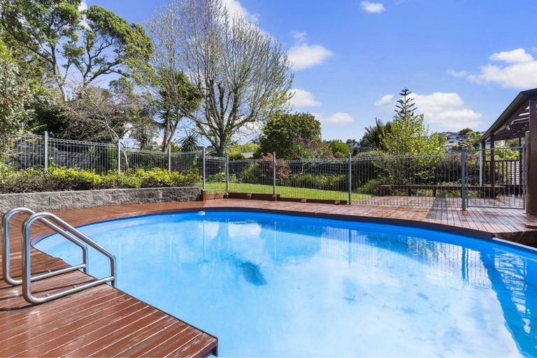 Photo of property in 21 St Ives Terrace, Mairangi Bay, Auckland, 0630