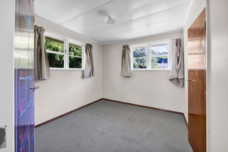 Photo of property in 82 Glenpark Avenue, Frankleigh Park, New Plymouth, 4310