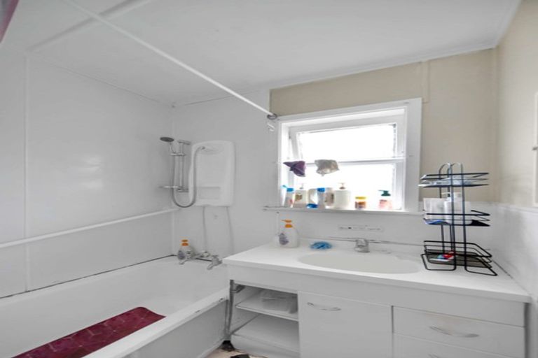 Photo of property in 52 Williams Crescent, Otara, Auckland, 2023