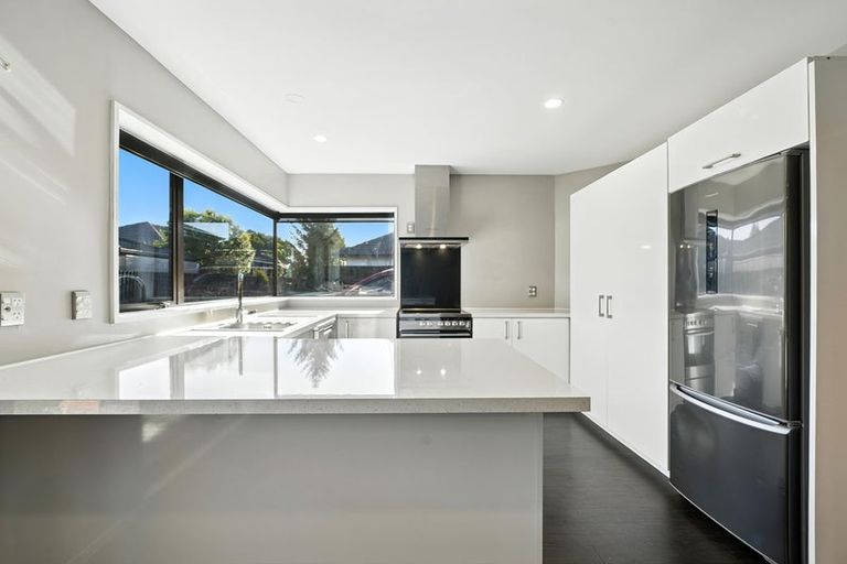 Photo of property in 1/15 Jocelyn Street, Casebrook, Christchurch, 8051