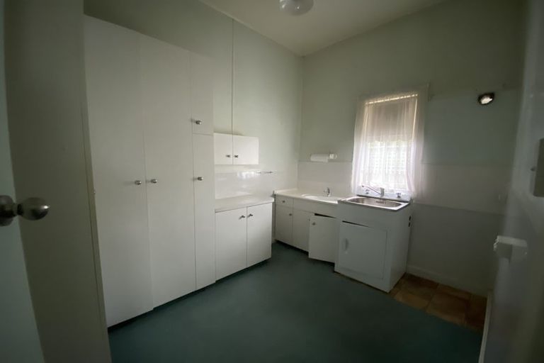 Photo of property in 17 Euston Street, Riccarton, Christchurch, 8041