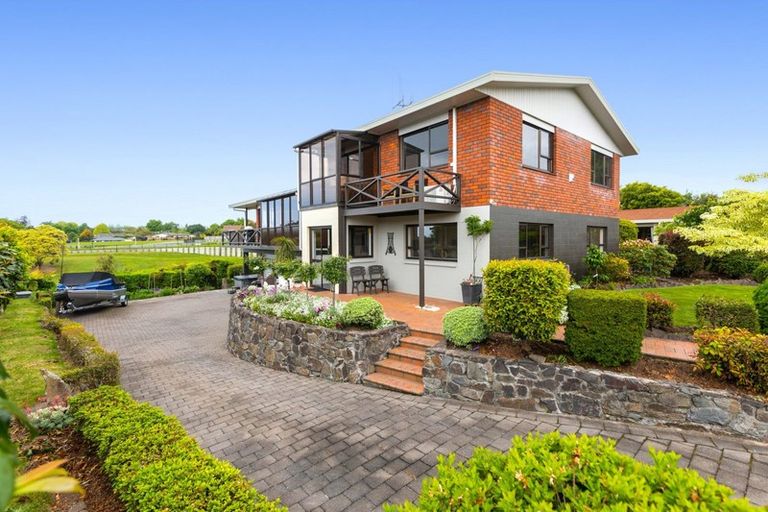 Photo of property in 44 Links View Drive, Omokoroa, 3114