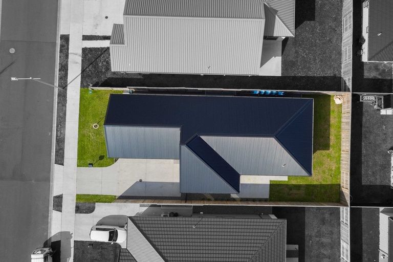 Photo of property in 17 Furlong Road, Papamoa, 3118