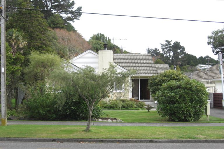 Photo of property in 12 Tawhai Street, Stokes Valley, Lower Hutt, 5019