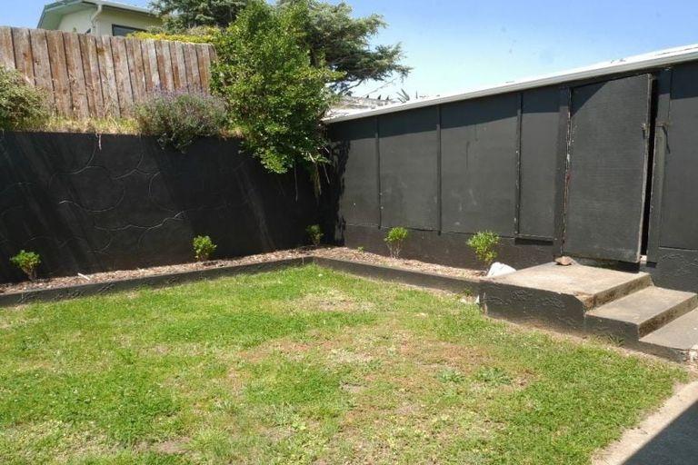 Photo of property in 1 Toru Road, Paraparaumu Beach, Paraparaumu, 5032