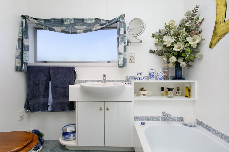 Photo of property in 43 Birch Street, Hilltop, Taupo, 3330