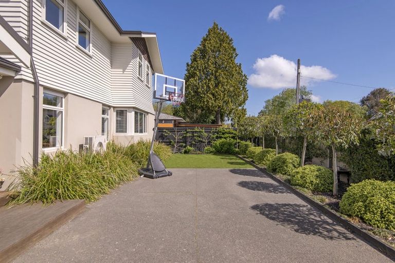 Photo of property in 186 Clyde Road, Burnside, Christchurch, 8053