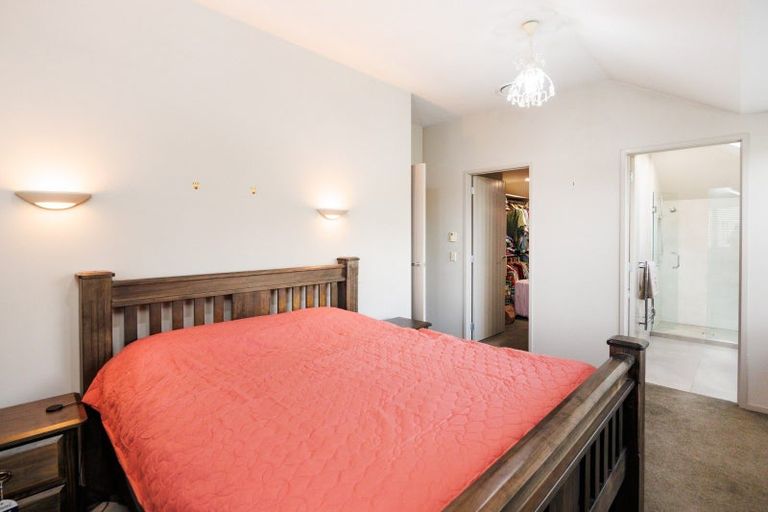 Photo of property in 3 Windsor Street, Terrace End, Palmerston North, 4410