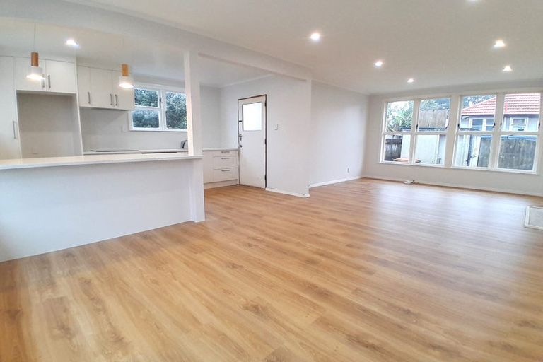 Photo of property in 72b Swaffield Road, Papatoetoe, Auckland, 2025