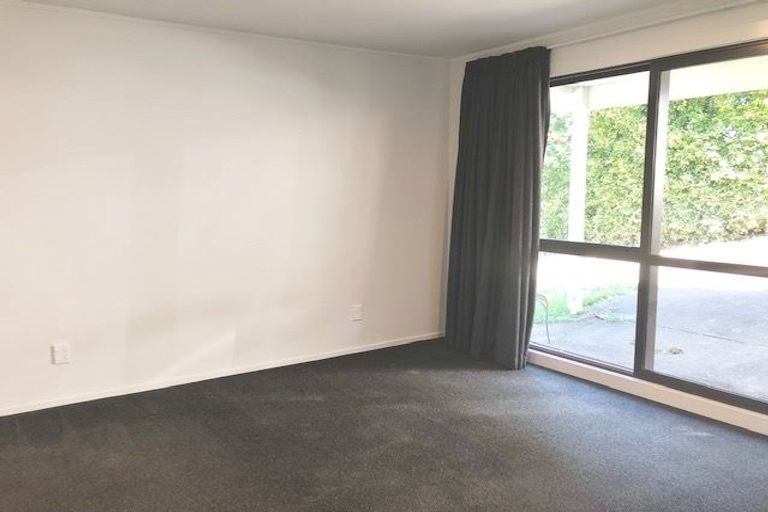 Photo of property in 2/5 Francis Street, Hauraki, Auckland, 0622