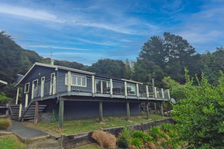 Photo of property in 20 Quail Crescent, Takamatua, 7581